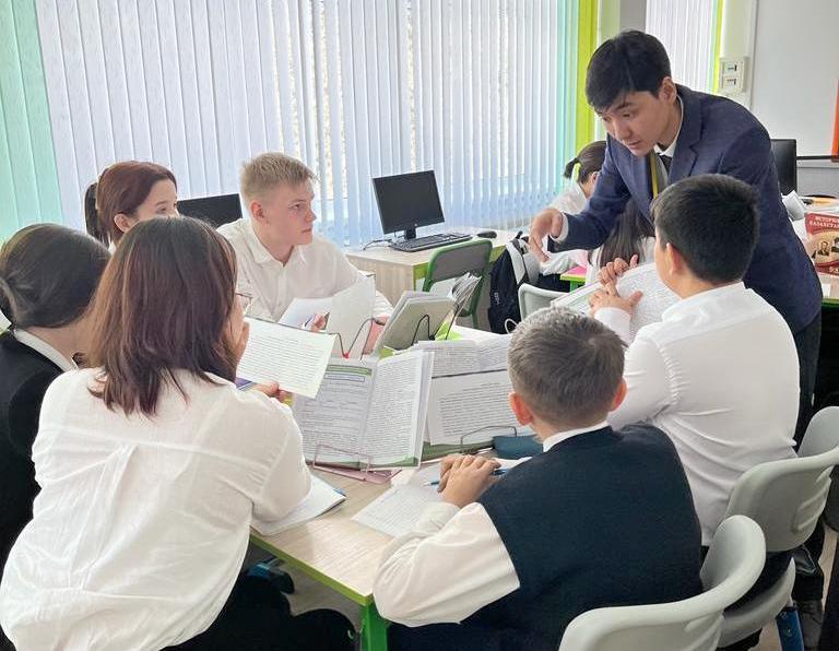 ЖАҢА МЕКТЕПКЕ - ЖАҢАШЫЛ ҰСТАЗ