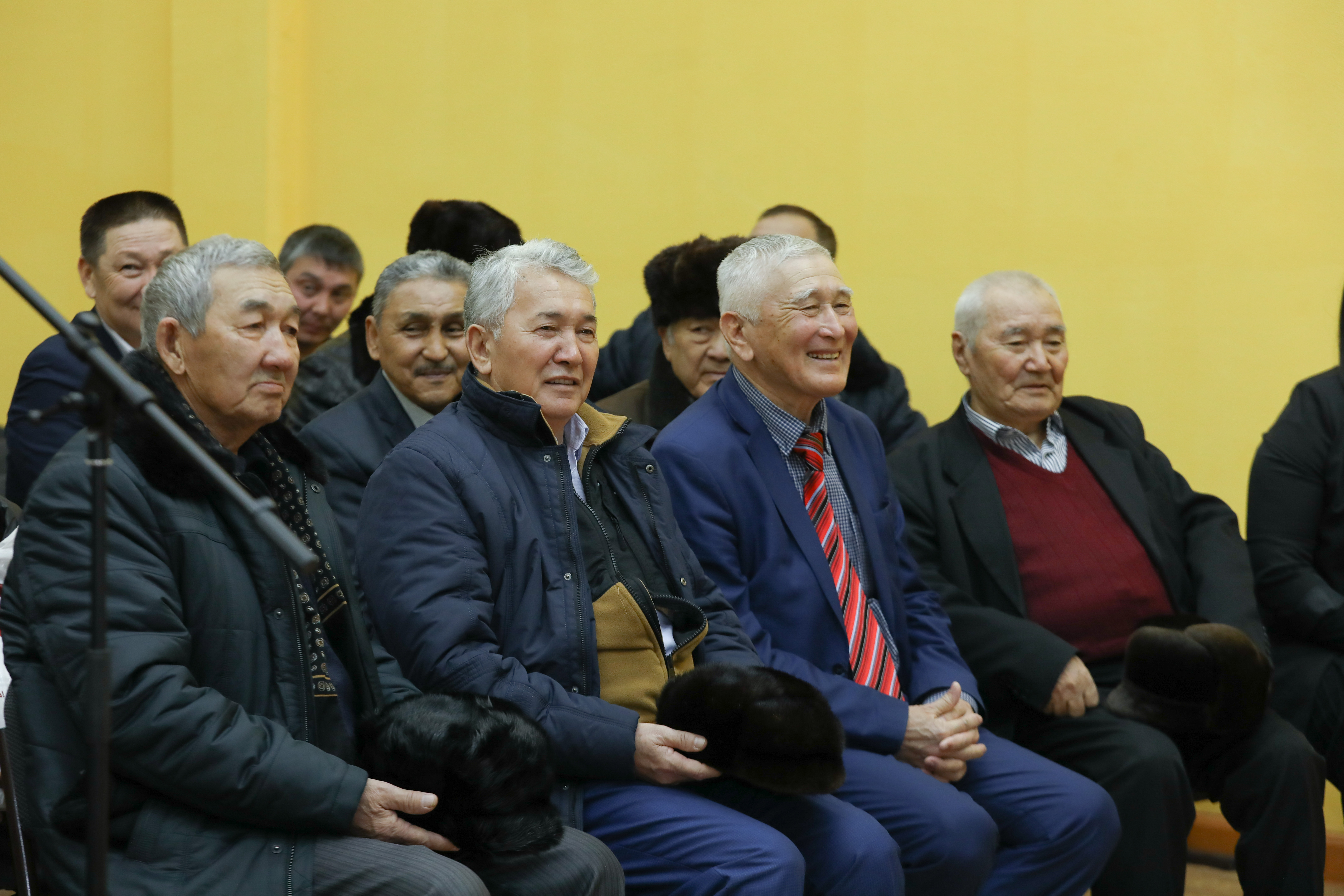 Облыс әкімі Жаңа Қаратон кентінде жүріп жатқан құрылыс жұмыстарына қоғамдық бақылауды күшейтуге шақырды