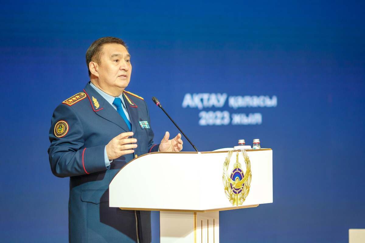 Министр Марат Ахметжанов встретился с населением Мангистауской области