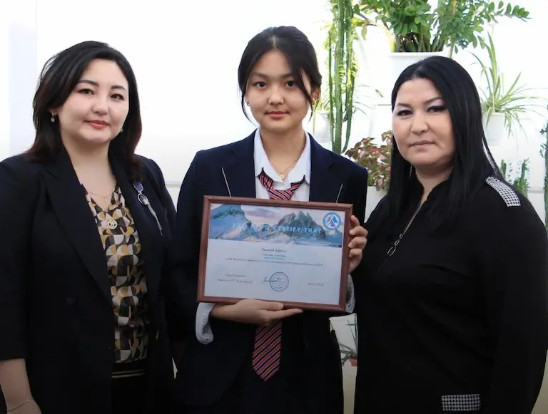 Кызылординская школьница претендует на звание лучшего геолога мира