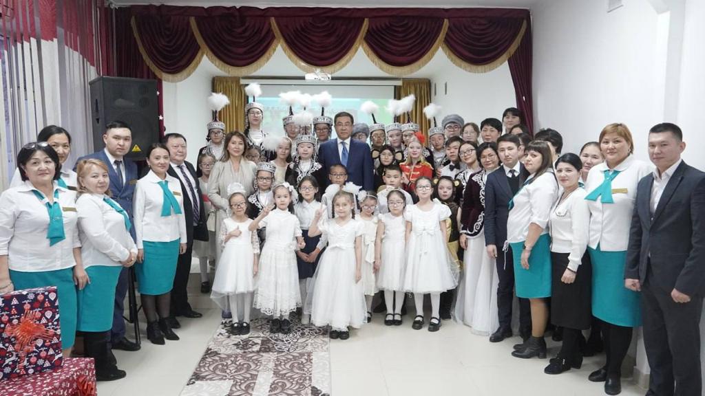 30 млн тенге из собранных с первого благотворительного бала области Абай поступили на счета детских домов