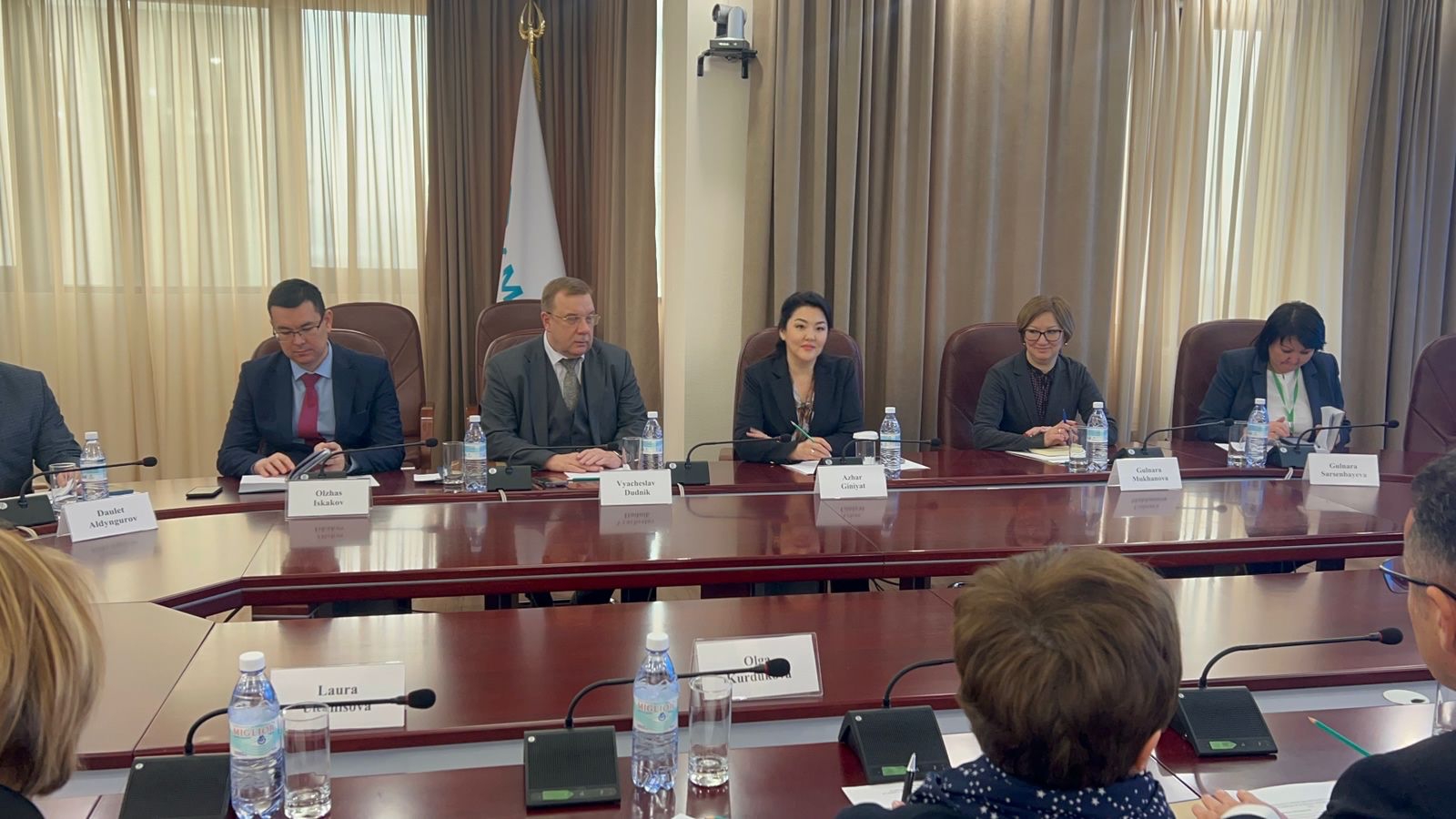 ДЕНСАУЛЫҚ САҚТАУ МИНИСТРЛІГІНІҢ БАСШЫСЫ АСТАНАДА ДҮНИЕЖҮЗІЛІК ДЕНСАУЛЫҚ САҚТАУ ҰЙЫМЫНЫҢ ҚАЗАҚСТАН РЕСПУБЛИКАСЫНДАҒЫ ТҰРАҚТЫ ӨКІЛІМЕН КЕЗДЕСТІ