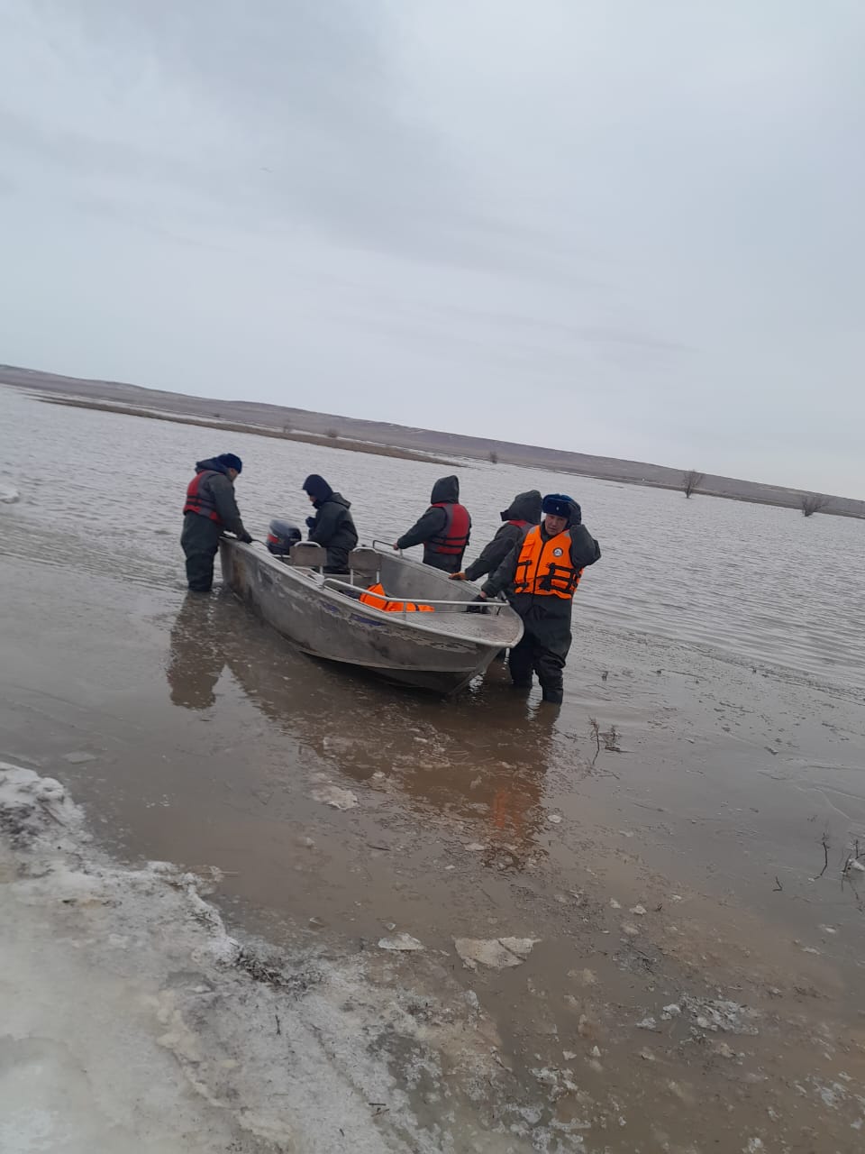 В Актюбинской области 122 голов скота эвакуировано в безопасное место
