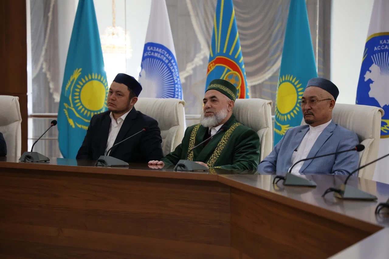 В Астане прошел круглый стол на тему «Роль религии в укреплении единства и целостности Казахстанского общества»