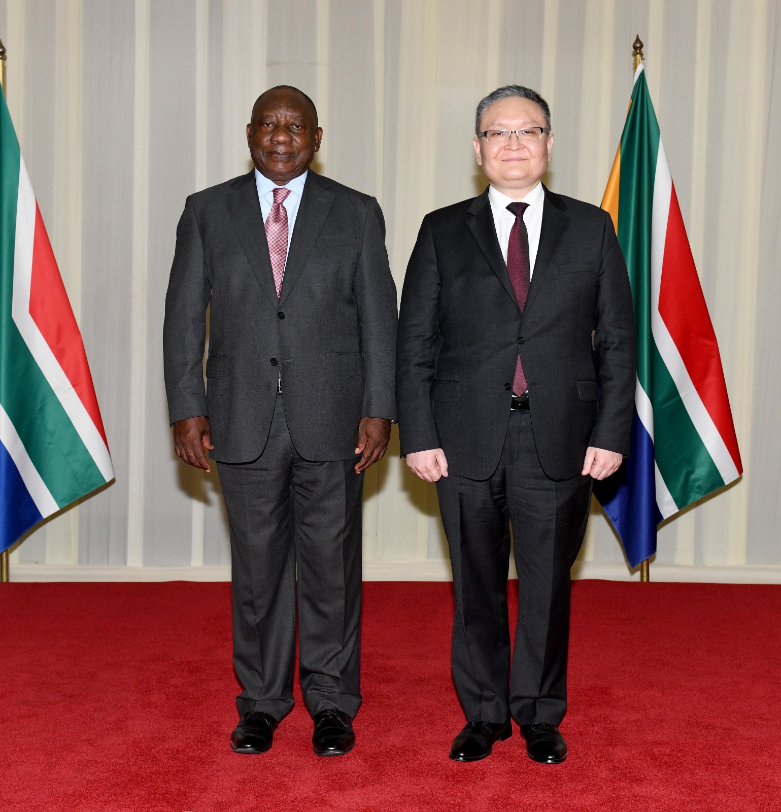 Қазақстан Елшісі Оңтүстік Африка Республикасының Президентіне сенім грамоталарын тапсырды