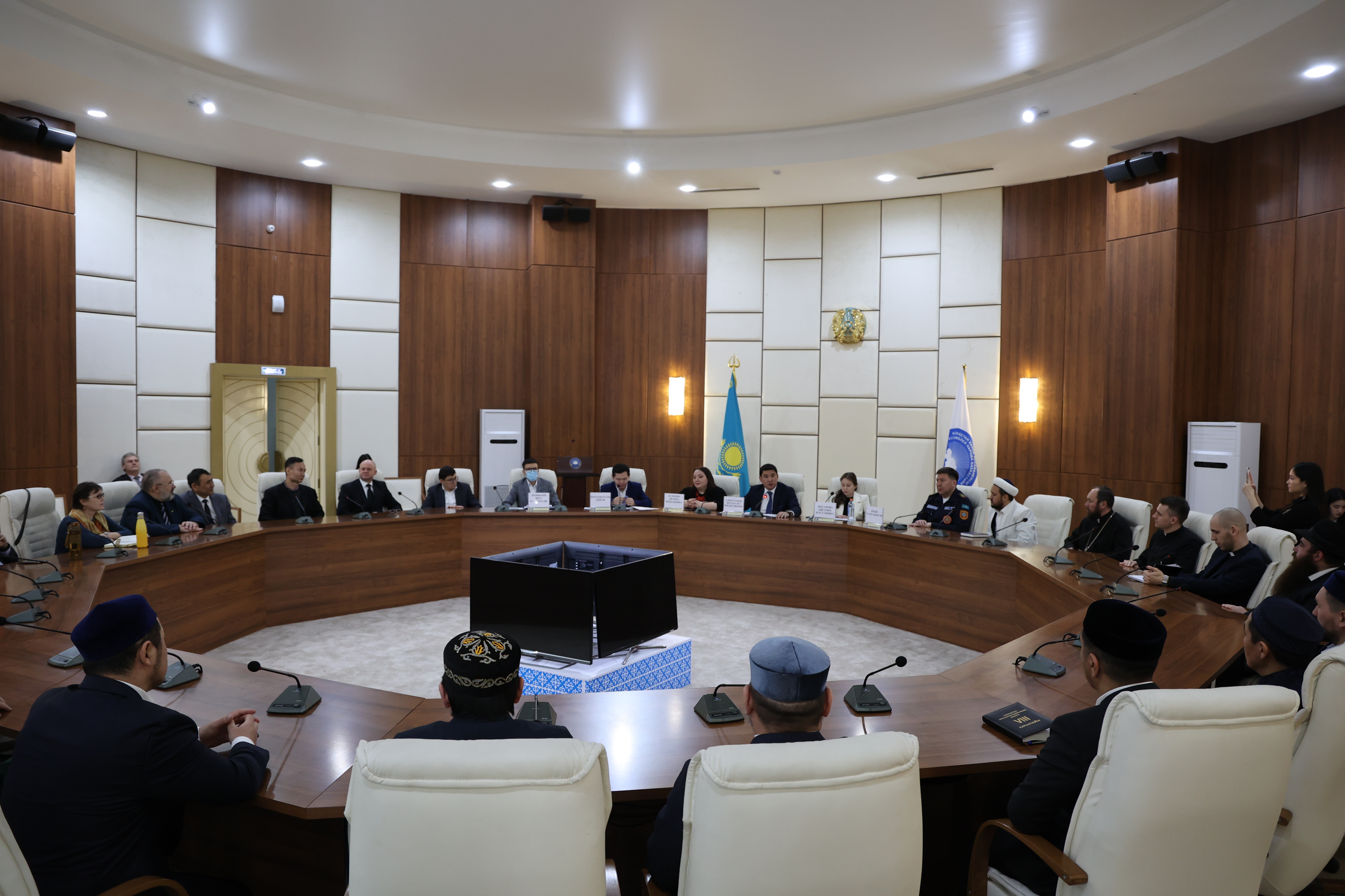 Анусты қалай созуға болады (бейне)