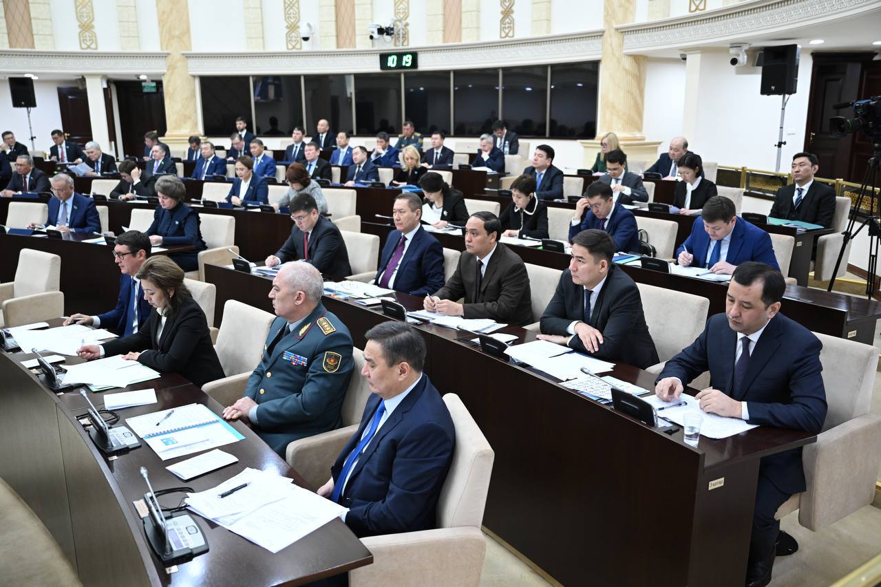 Сенат принял уточнения республиканского бюджета на 2023 год