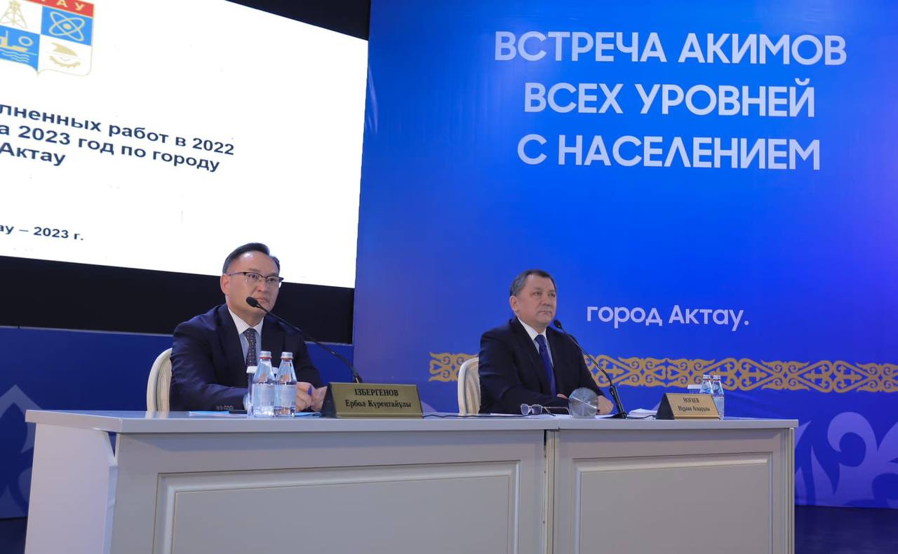 Бесперебойная подача воды, точечная застройка и меры по озеленению: Нурлан Ногаев провел встречу с жителями Актау