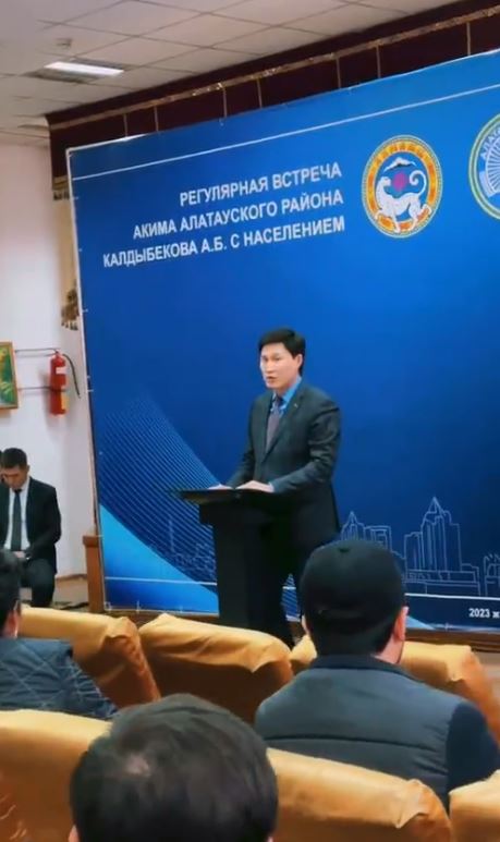 Встреча с жителями микрорайонов Улжан 1 и Улжан 2.