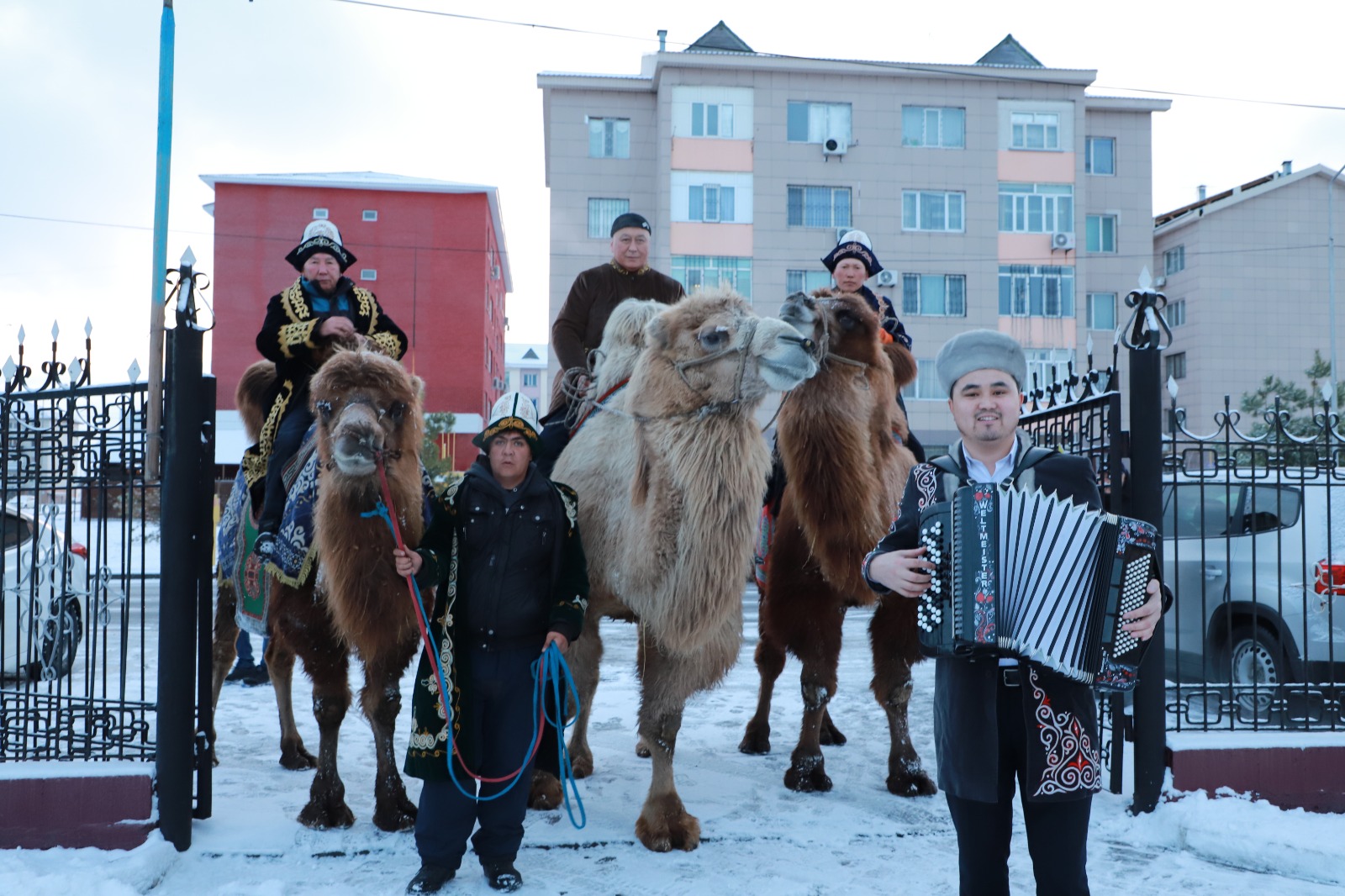 В Талдыкоргане голосуют верблюдоводы