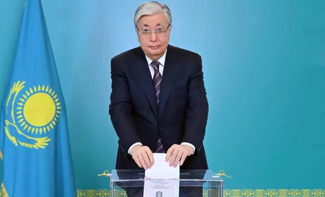 Глава государства принял участие в голосовании на выборах