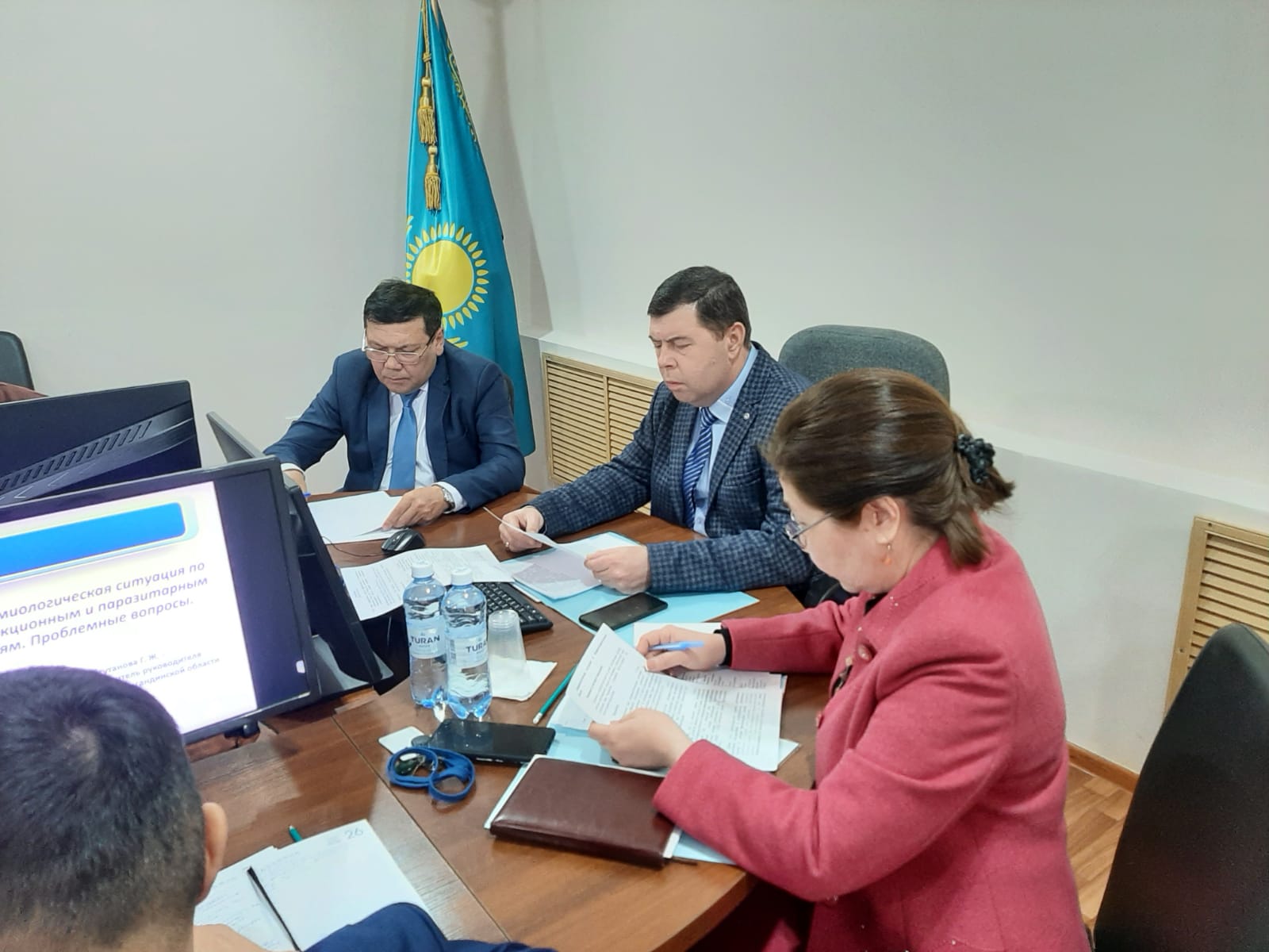 Круглый стол: по вопросам профилактики опасных инфекционных заболеваний общих для человека и животных - как бруцеллез, бешенство, сибирская язва, туберкулез, листериоз.