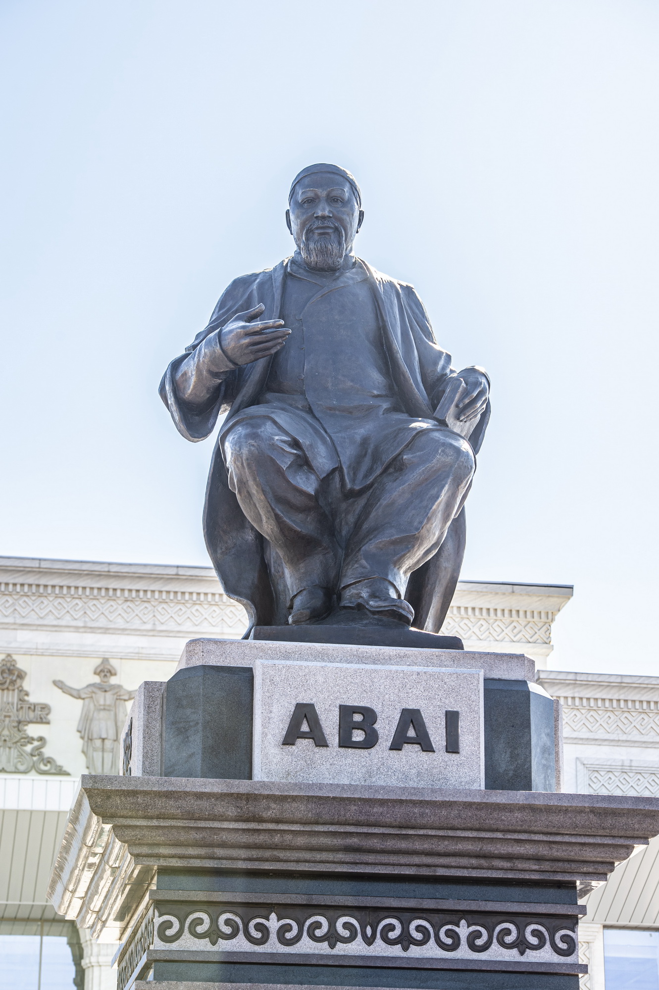 В Жетысу открыли памятник Абаю Кунанбаеву