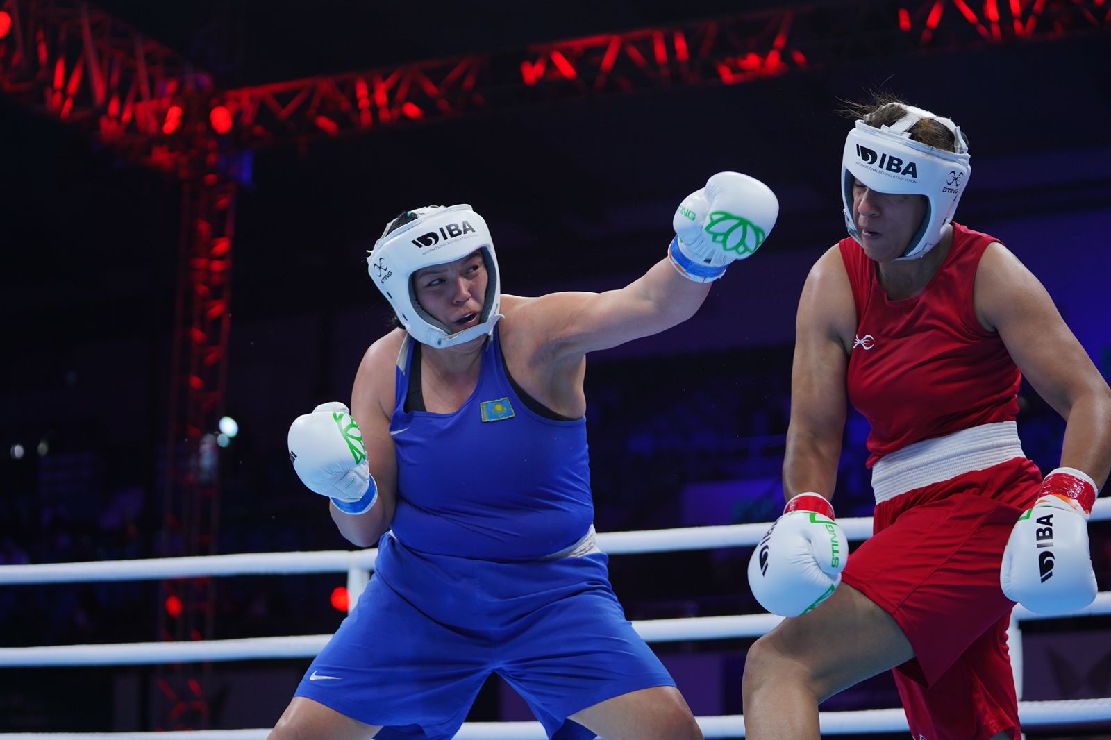 Боксерша Айзанат Гаджиева
