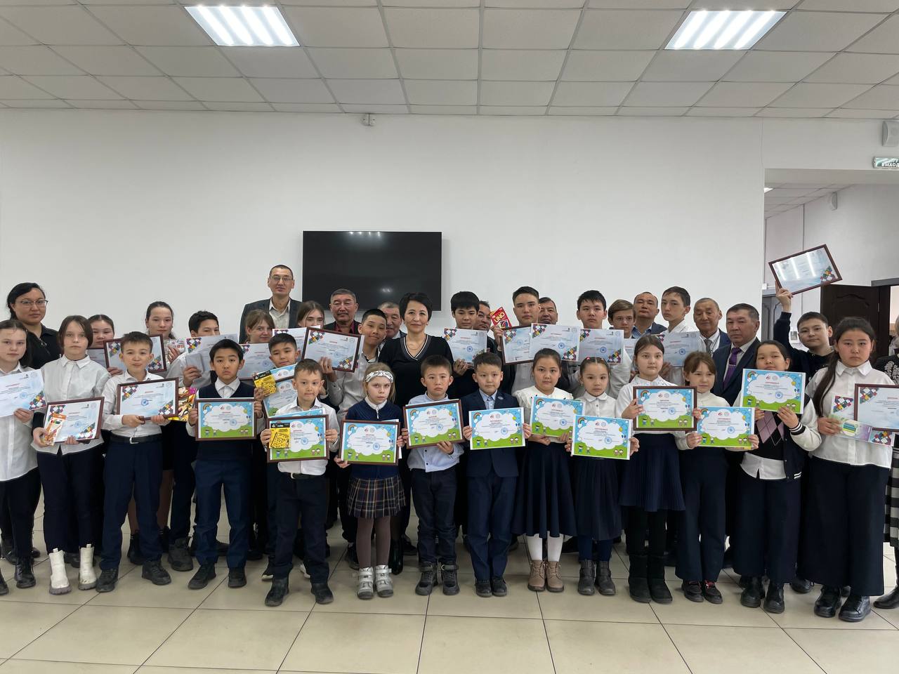 Жас ветеринарлар, агрономдар, механизаторлар Кемеңгер ауылында кездесті