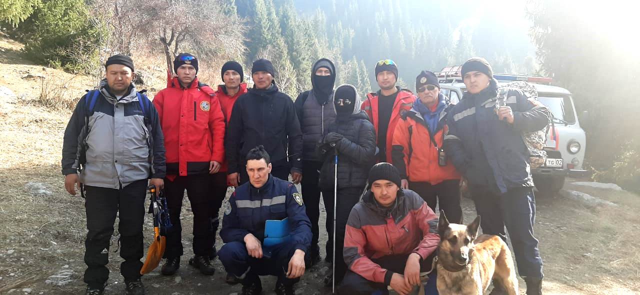 Спасатели Алматы нашли двух туристов в горах Заилийского Алатау