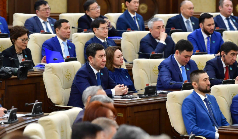 Сообщение  о зарегистрированных депутатах Приозерского городского маслихата