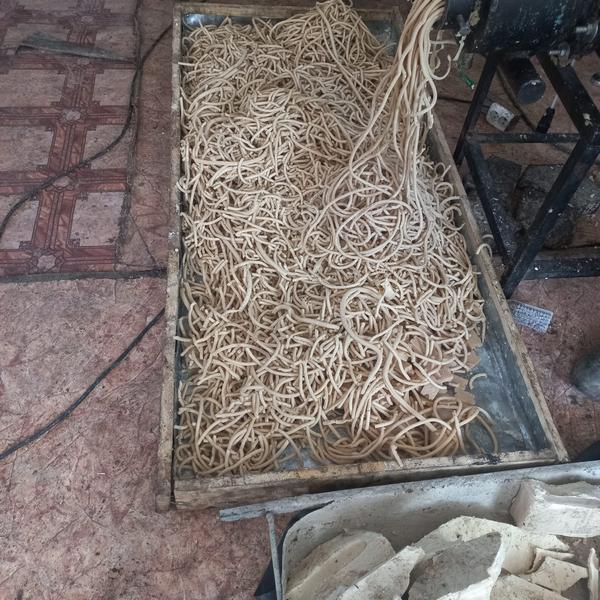 Малдың іш майынан жасалған: Қарқаралыда кәсіпкерлер кір сабын шығарады