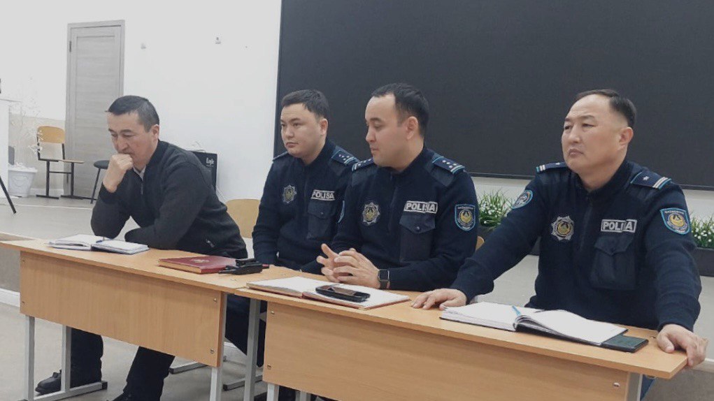 Состоялась отчетная встреча участковых инспекторов полиции УПП № 78 ОМПС УП Медеуского района с населением
