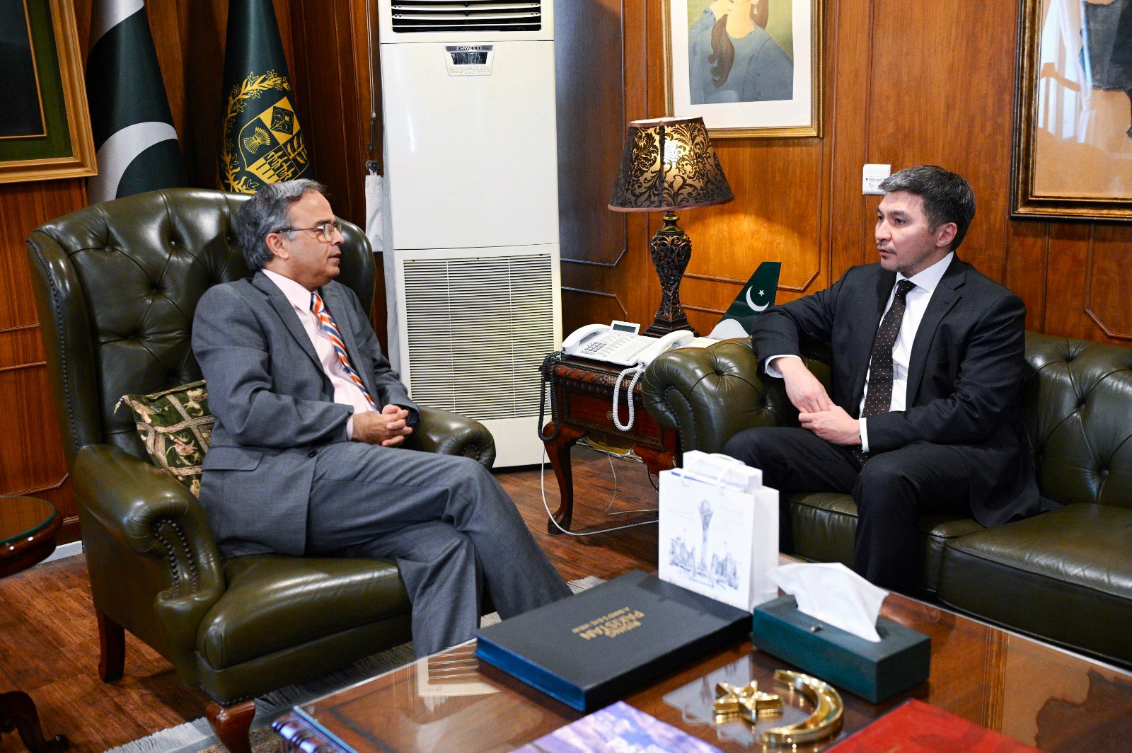 The Ambassador of Kazakhstan to Pakistan met the Foreign Secretary of Pakistan