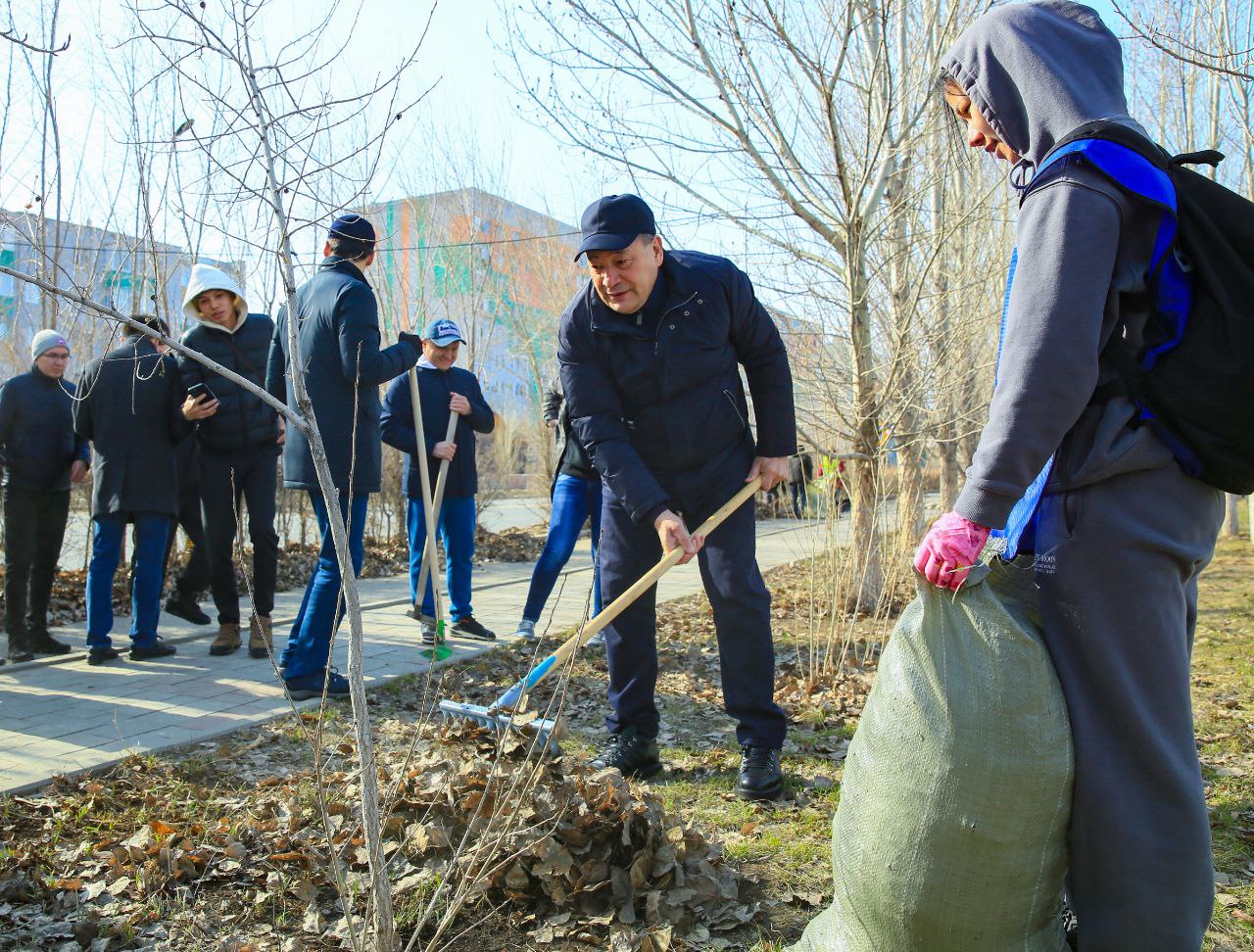 Ералы Тоғжанов көктемгі алғашқы жалпықалалық сенбілікке қатысты