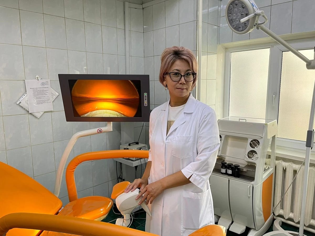 Аяғы жоқ қызбен порно