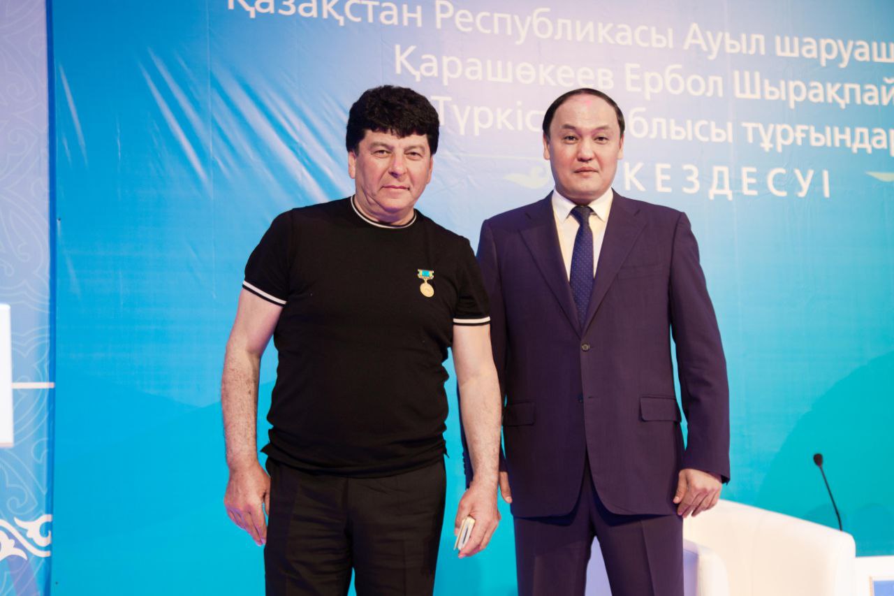 Отметили лучших: глава МСХ наградил передовиков сельского хозяйства Туркестанской области