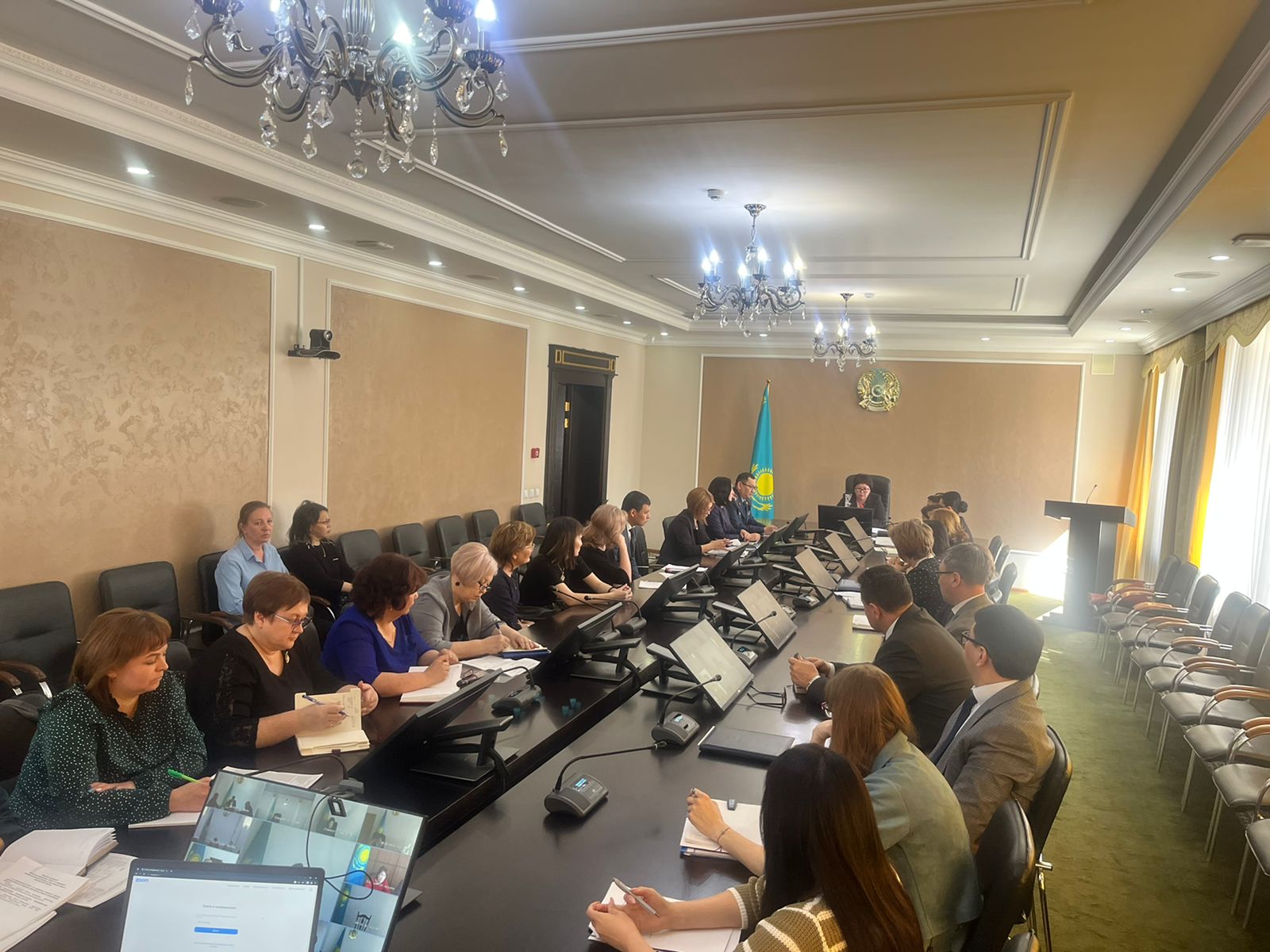 Ақмола облысында кәсіби бала асырап алу отбасыларының жобасын іске асыру жалғасуда