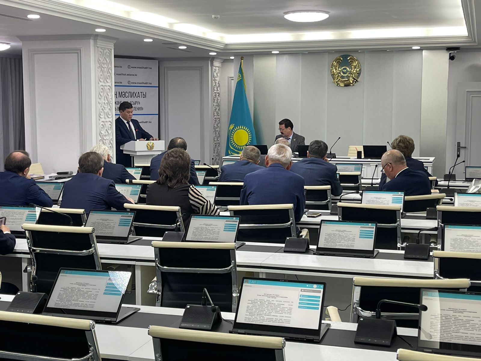 20 апреля 2023 года на заседании Общественного совета города Астаны с докладом «Об исполнении бюджета города Астаны за 2022 год» выступил руководитель Управления финансов г. Астаны Жумаев А.А.