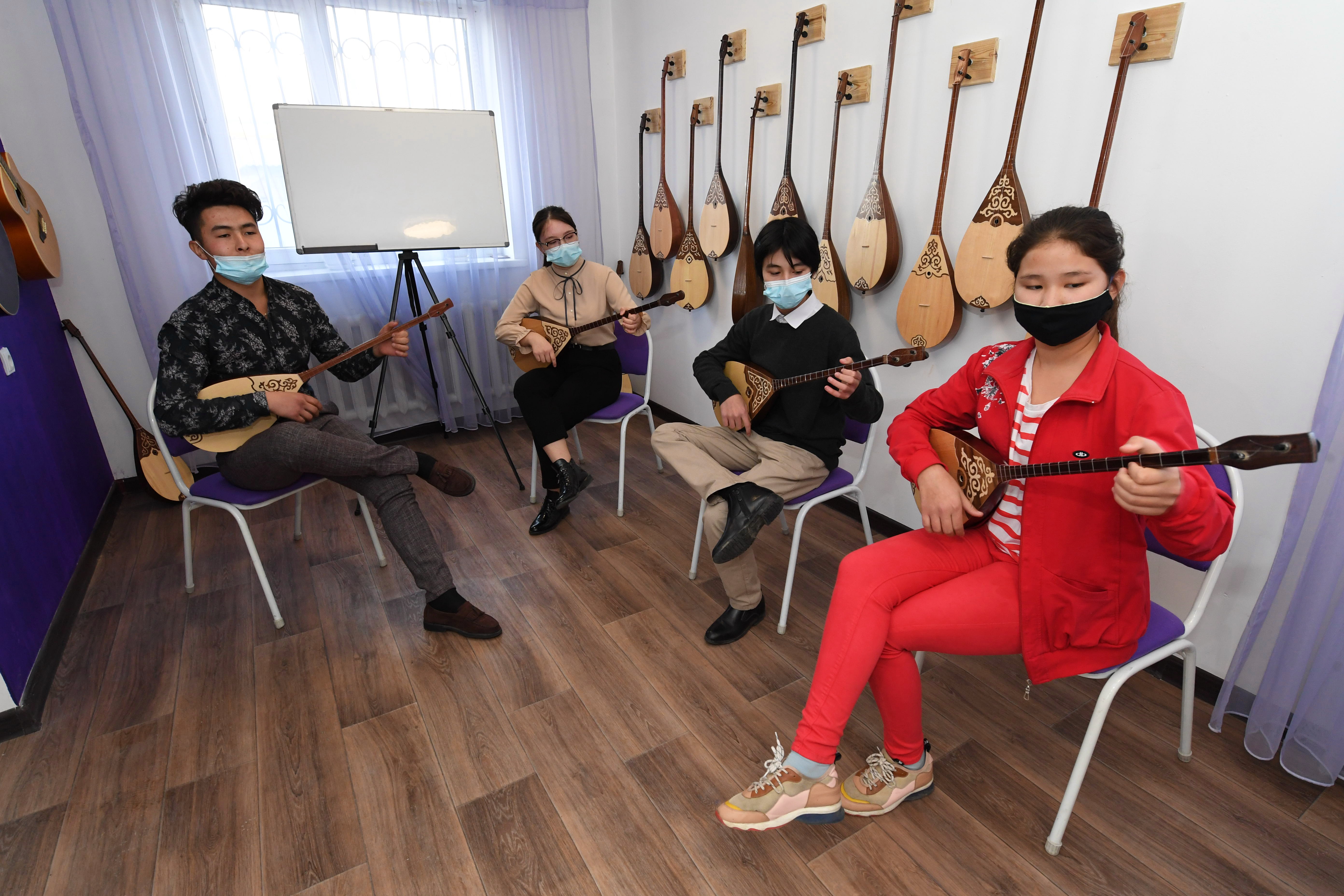 Алматыда 2 мамырдан бастап балаларды тегін секциялар мен үйірмелерге тіркеу басталады