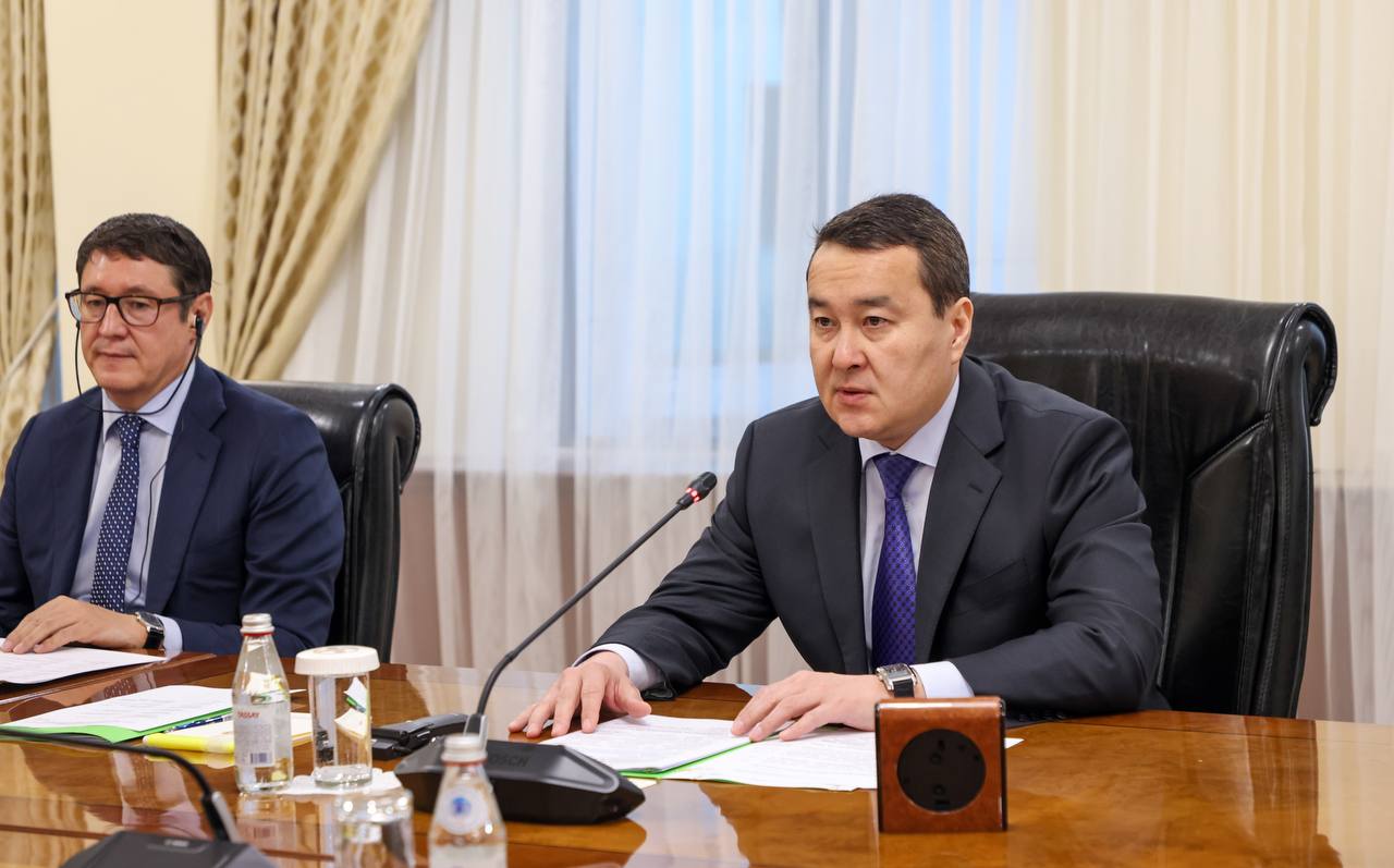 Алихан Смаилов провел встречу с вице-президентом CNPC