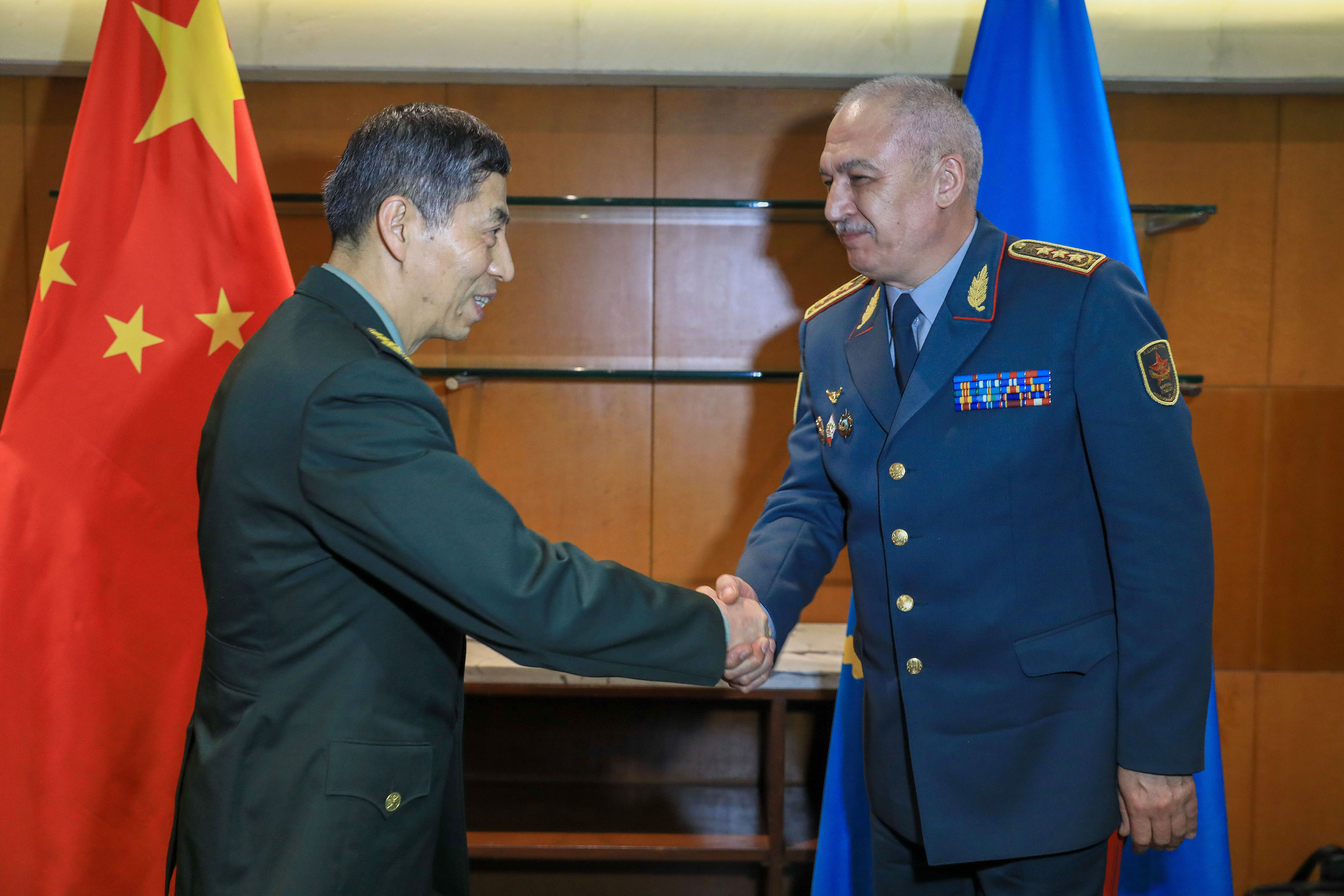 В Нью-Дели состоялась встреча министров обороны Казахстана и Китая
