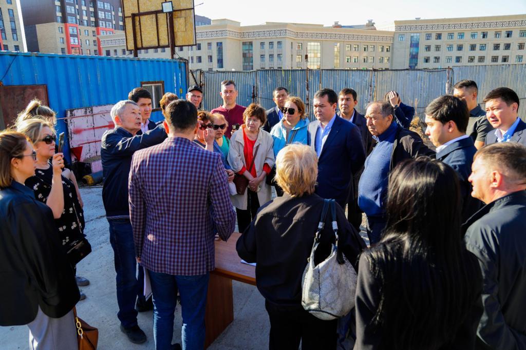 Жеңіс Қасымбек құрылыс салушылардың жаман әдеті туралы айтты