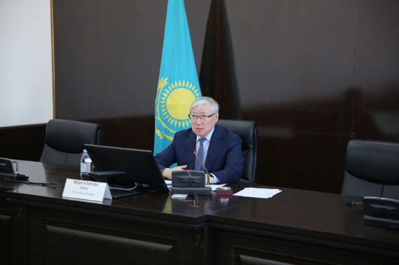 Өңір басшысына осы жылы Ұлытау облысының қалаларына жоспарланған жол жөндеу жұмыстары туралы баяндалды