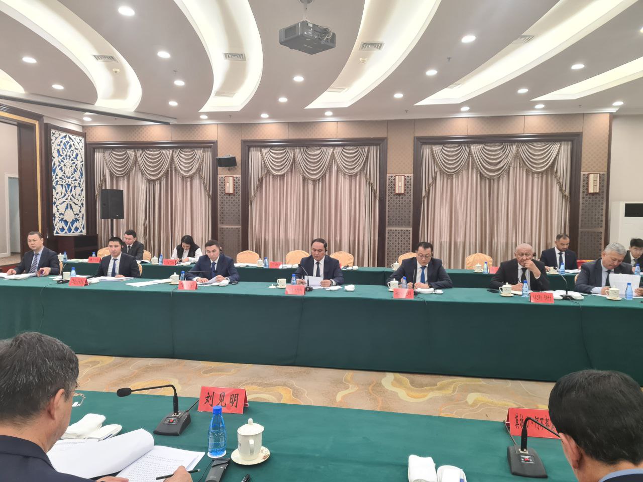 Визит в КНР: Е. Карашукеев рассказал о преимуществах инвестирования в экономику Казахстана