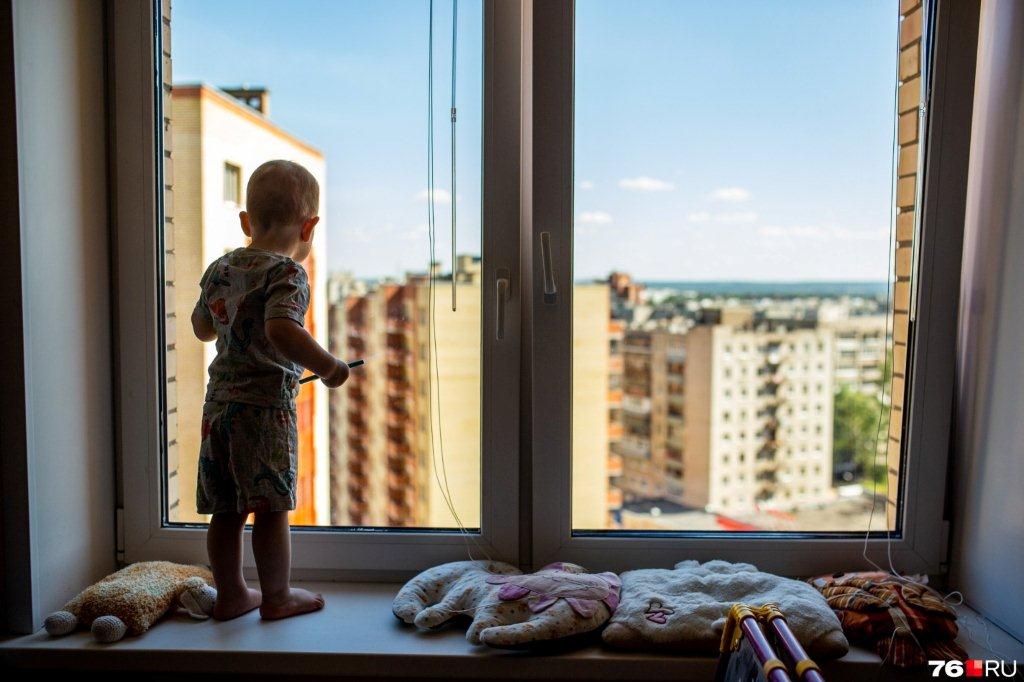 Ашық тұрған терезе – балаларға төнген қауіп