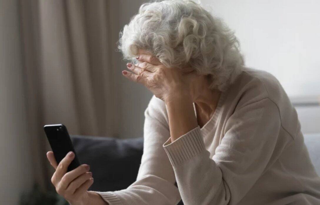 У 82-летней пенсионерки выманили деньги за освобождение якобы арестованной дочери