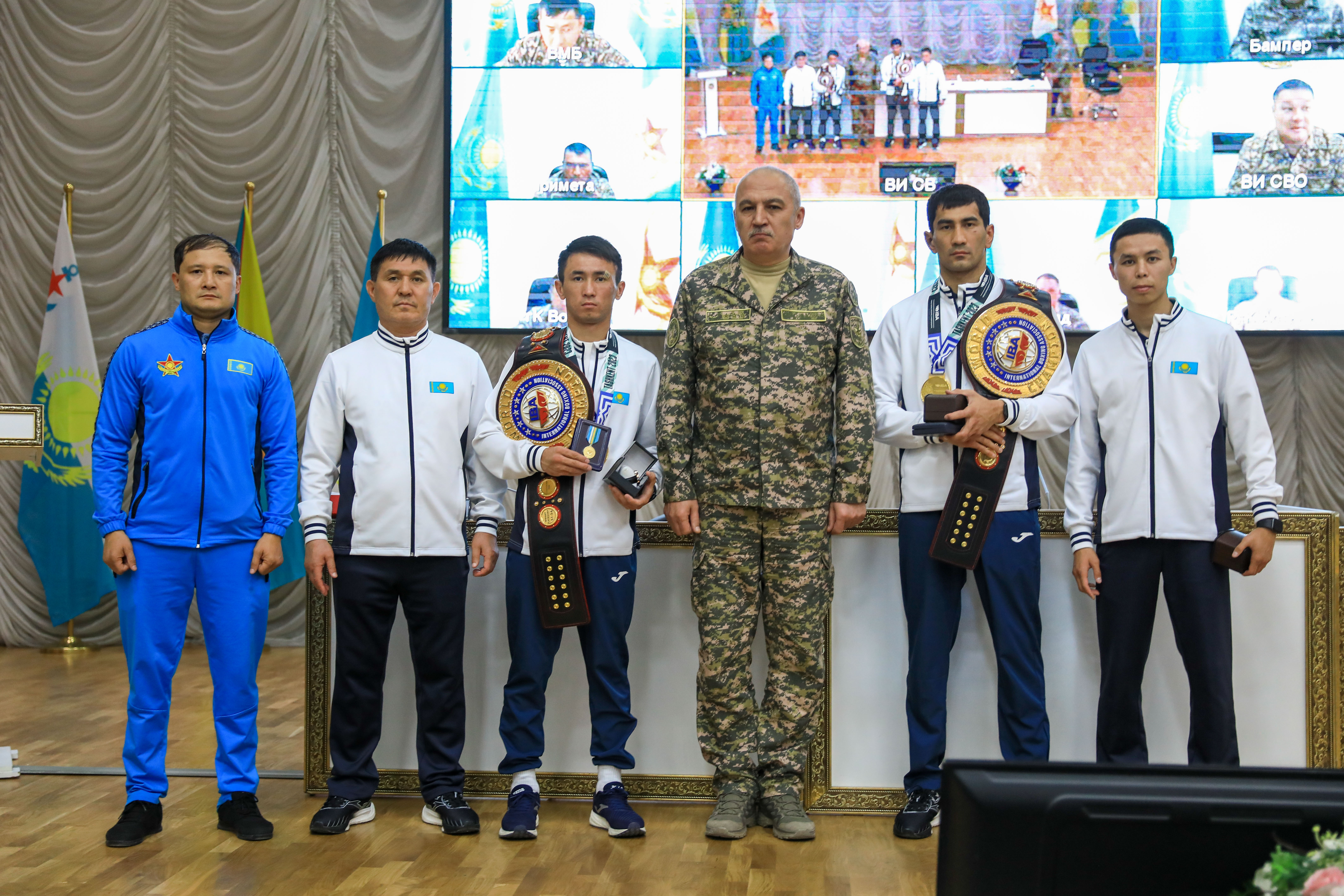 Қорғаныс министрі әскер спортшыларын – бокстан әлем чемпиондарын марапаттады
