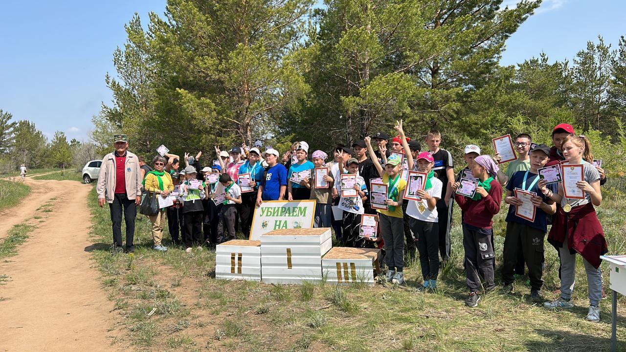 «Убираем на бегу»: Экомарафон для школьников прошёл в Шахтинске