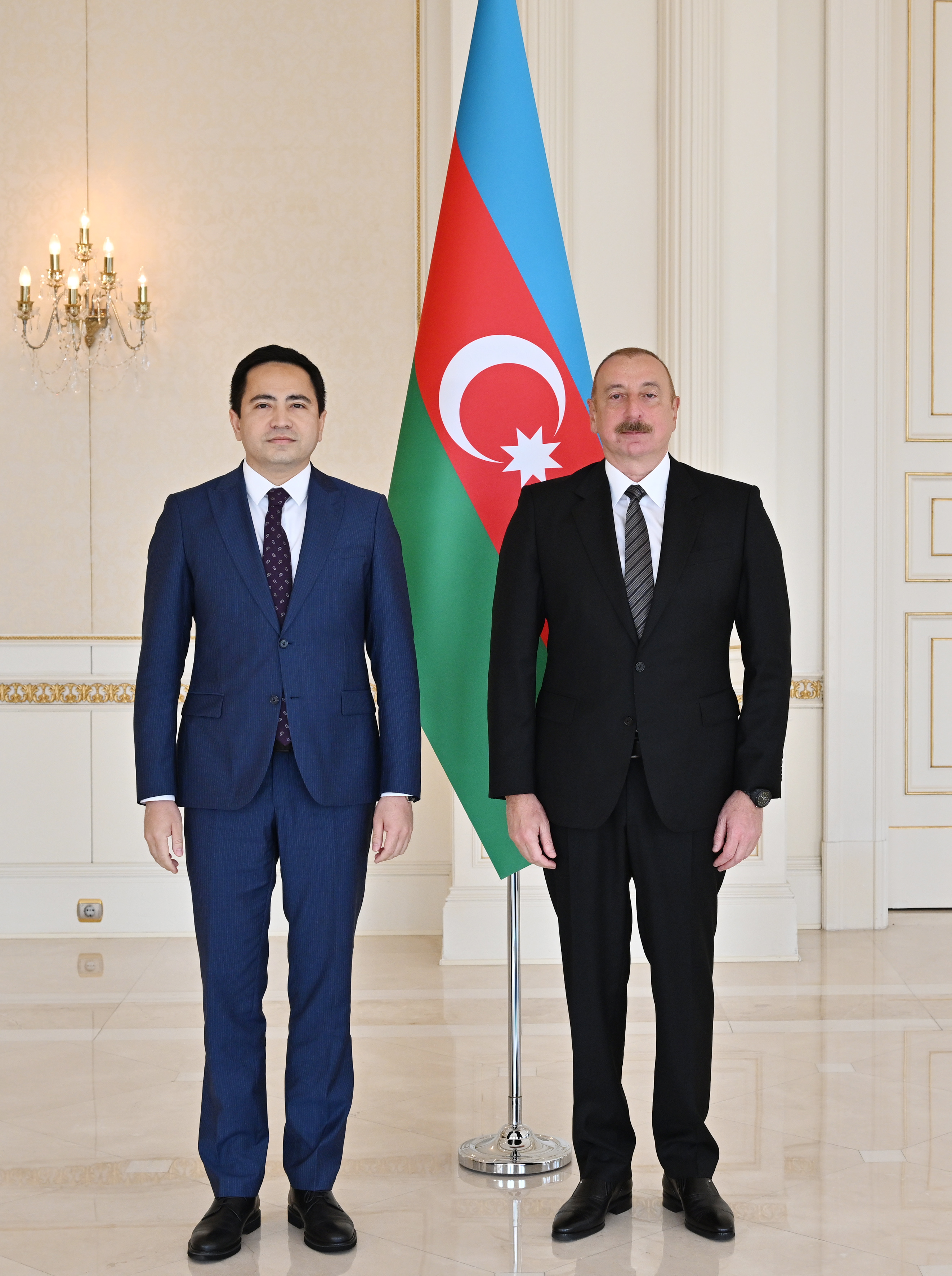 Посол Казахстана вручил верительные грамоты Президенту Азербайджана
