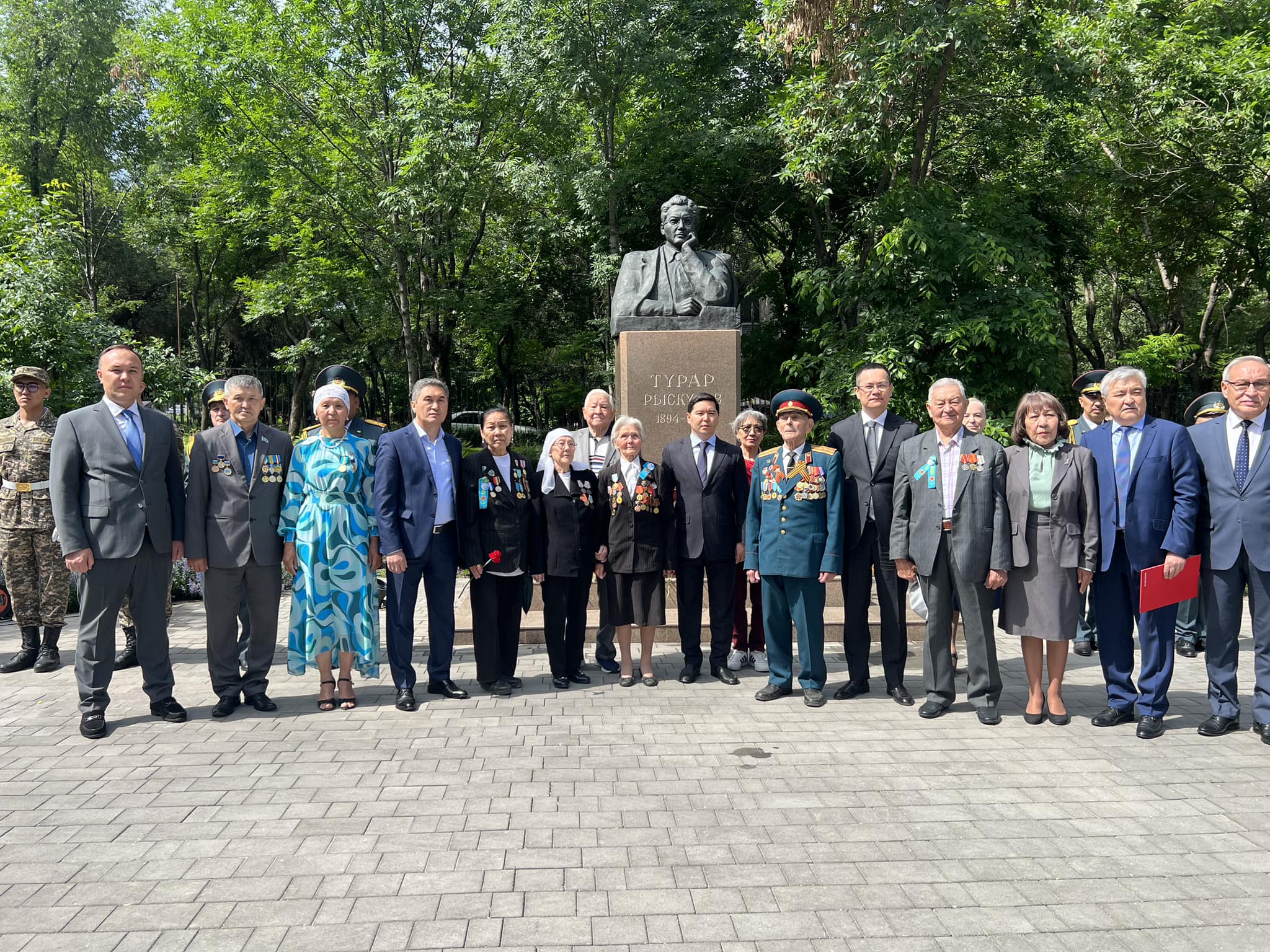 Әуезов ауданында саяси қуғын-сүргін және ашаршылық құрбандарын еске алды