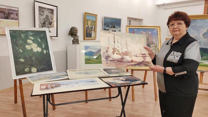 «Не перестану писать эту землю»: Карагандинскому музею подарили картины Владимира Ворохобина