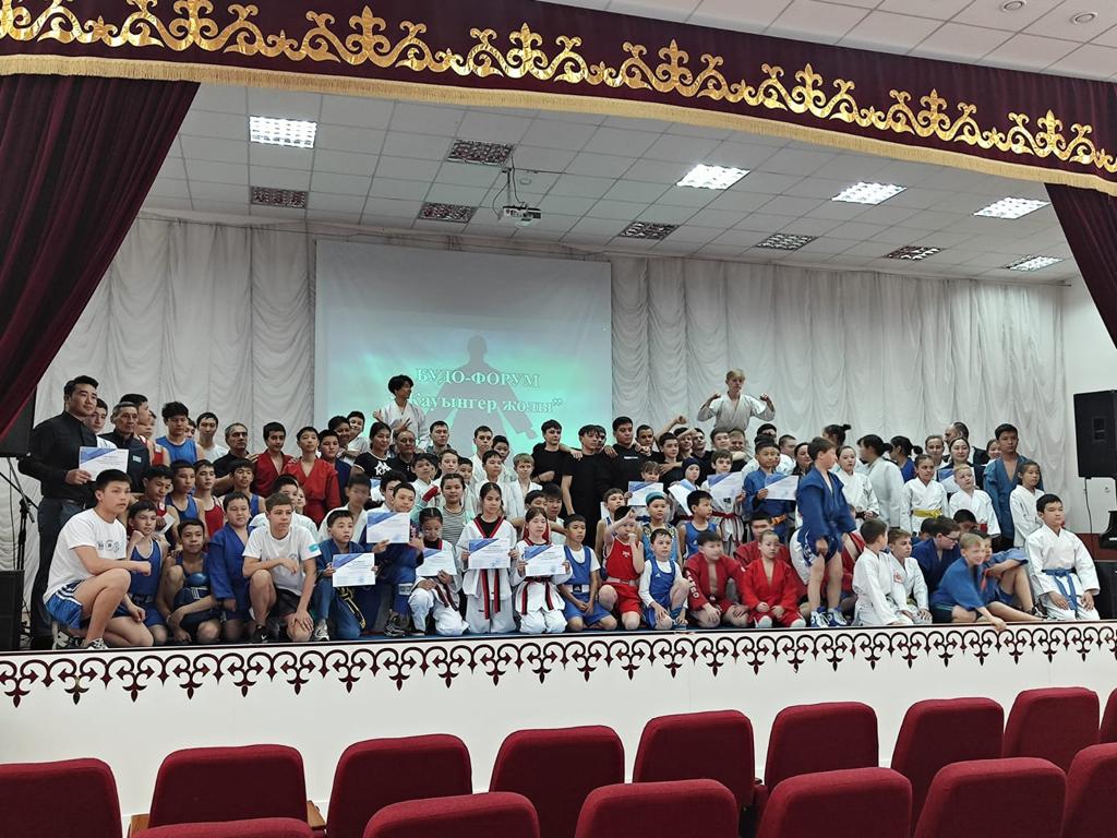Жауынгерлік өнер түрлері бойынша оқушылардың көрсетілімдік  қойылымдары