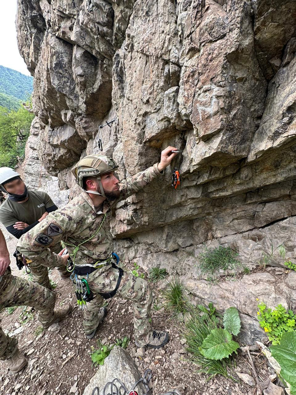 Военные альпинисты Казахстана и Италии обменялись опытом горной подготовки