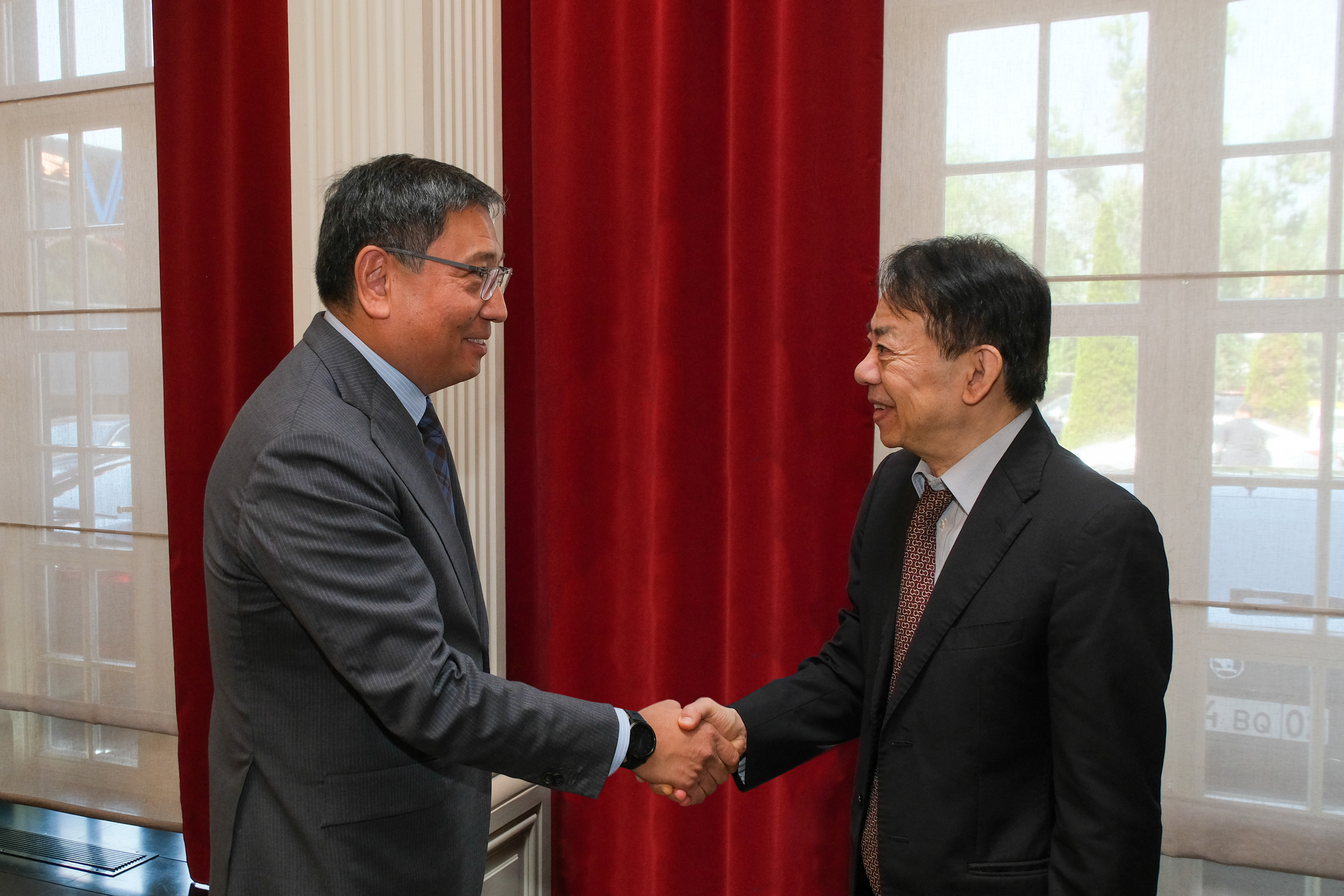 Перспективы сотрудничества обсудили аким Алматы и президент Азиатского банка развития