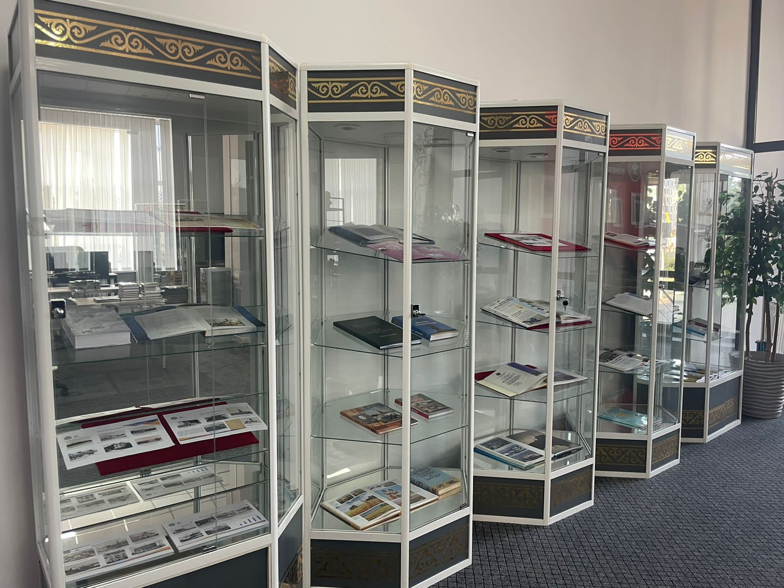 Выставка архивных фото ко Дню столицы открылась в Астане