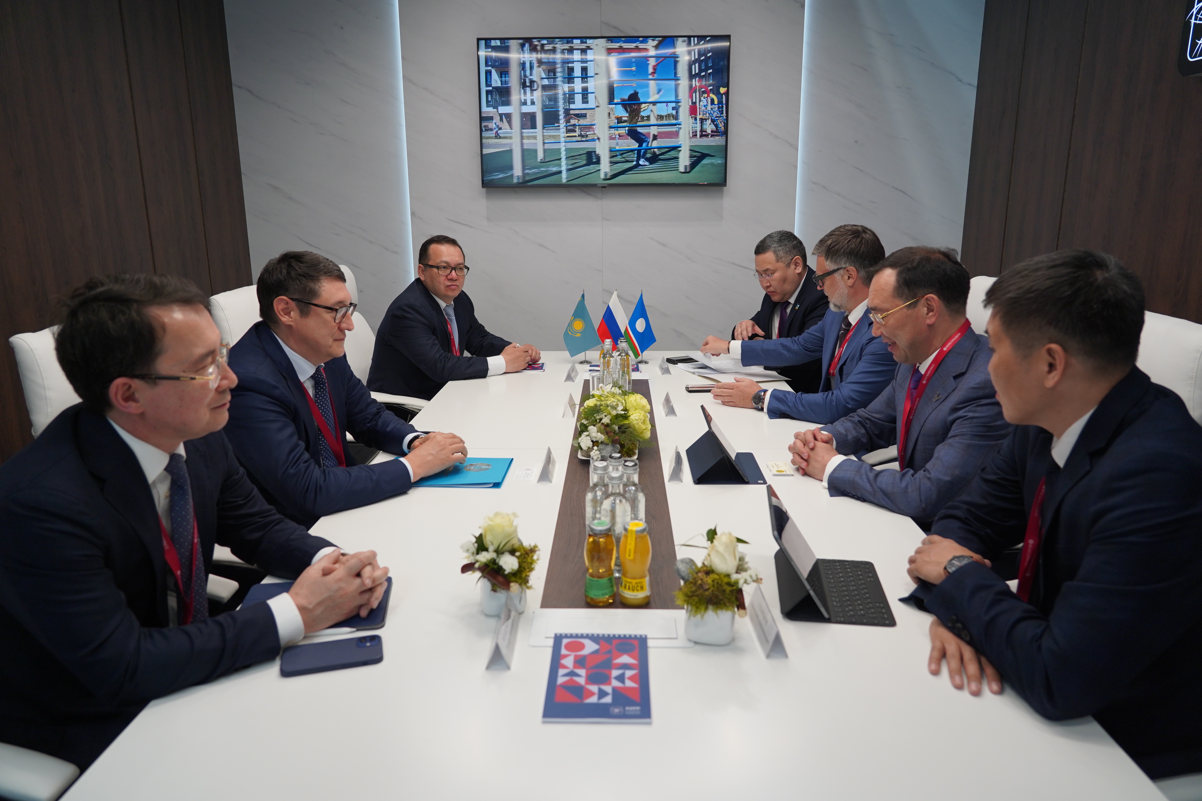Министр энергетики Казахстана принял участие в Петербургском международном экономическом форуме