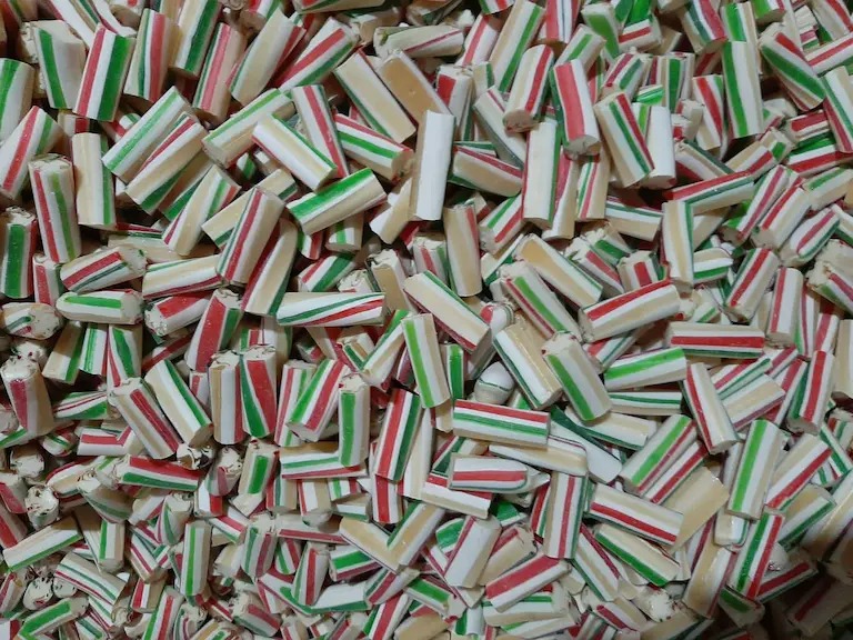 «Ақмешіт тәттісі» цехында тәулігіне 100 келі кәмпит дайындалады
