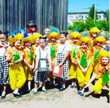 1 июня в Шемонаихе на летней площадке РДК состоялось большое праздничное мероприятие «Мир начинается с детства», посвящённое Международному дню защиты детей.