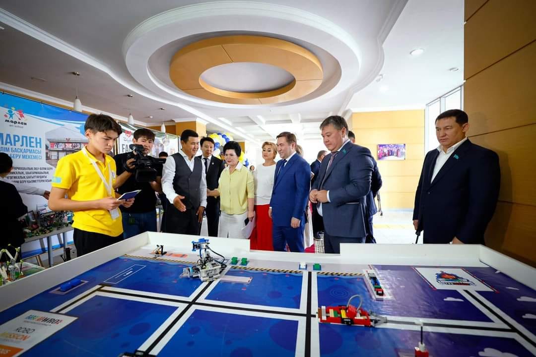 ӨНЕРТАПҚЫШ ӨРЕНДЕР МЕРЕКЕДЕ ЖЕТІСТІКТЕРІН ПАШ ЕТТІ